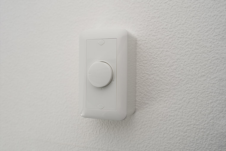 LEDテープライトで家の室内照明を自作するときに便利な調光器
