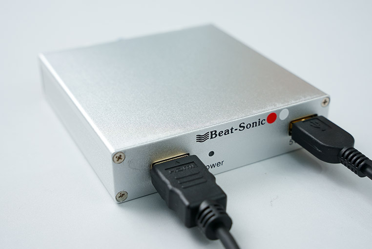 HVXT02はデジタル信号のHDMI信号を入力できる