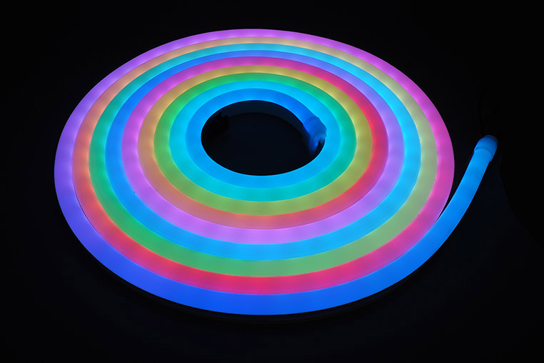 エルパラで販売しているNeoPixel（ネオピクセル）ネオンチューブライト 点灯イメージ