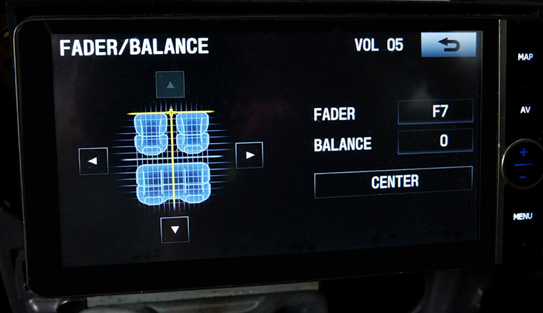 トヨタ純正ナビでのフェーダー調整のやり方