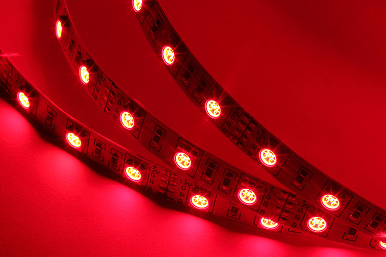 RGBフルカラーLEDテープライトの赤点灯