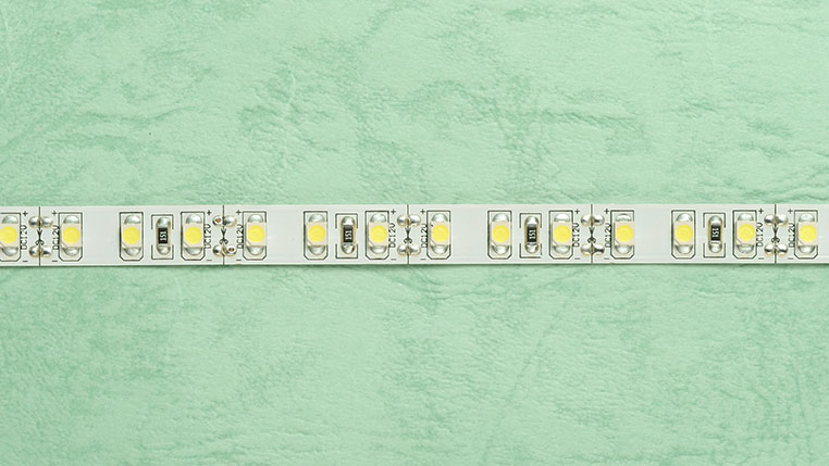 LEDテープライト 3528 120LED/m