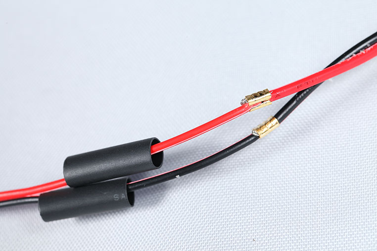 LEDテープと延長コードをスプライス端子で接続