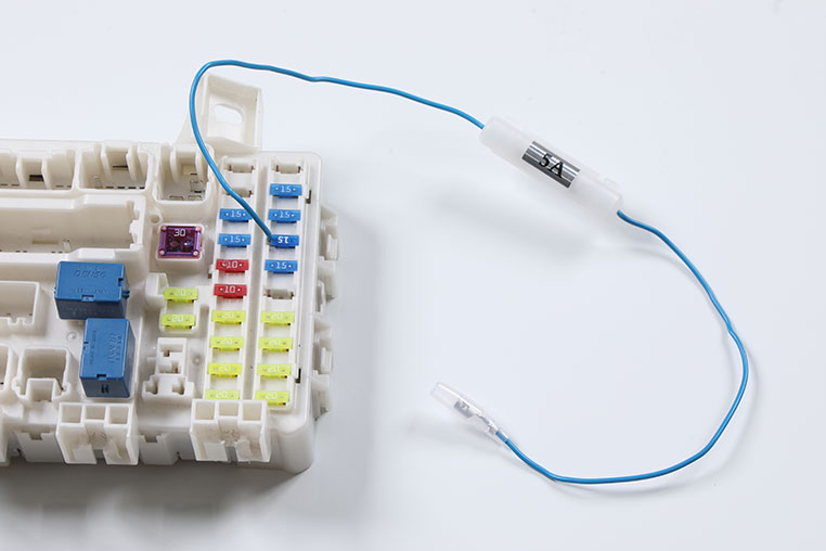 ヒューズ電源の正しい付け方 取り出し 向きに注意