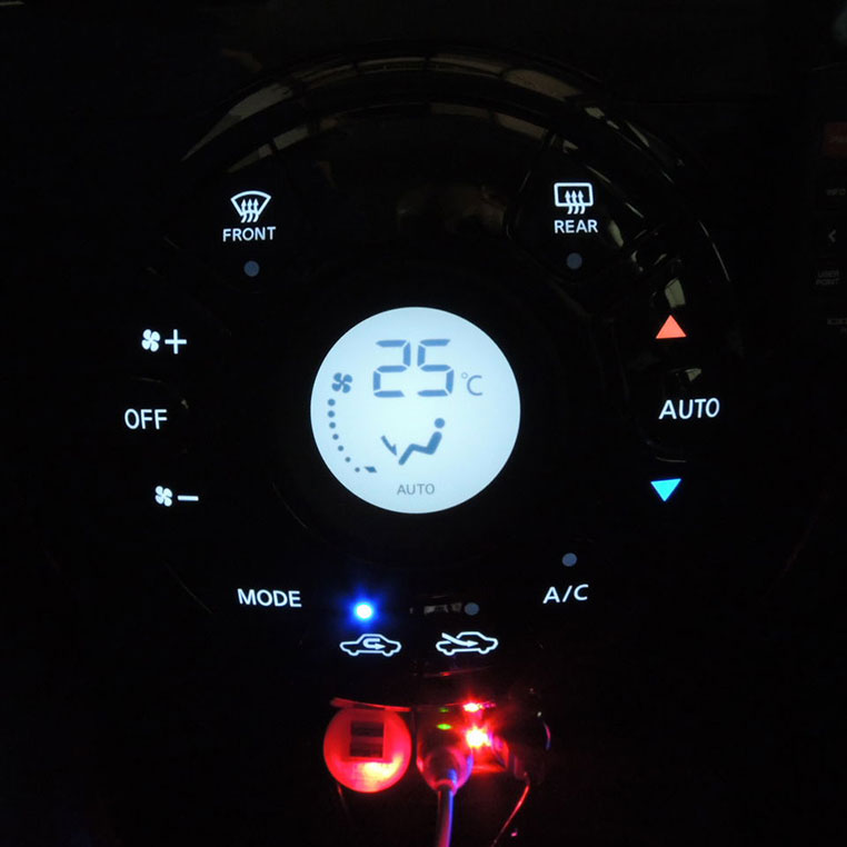 ノートe-POWER 白LEDに打ち替え後