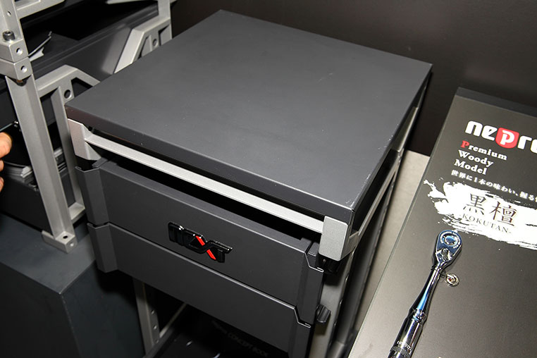 ネプロスの工具収納 縦置き