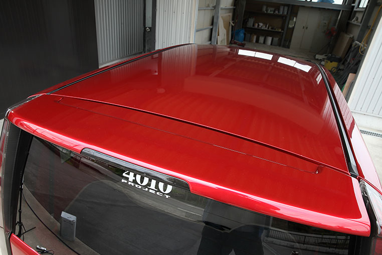 車の屋根のアール(傾斜)