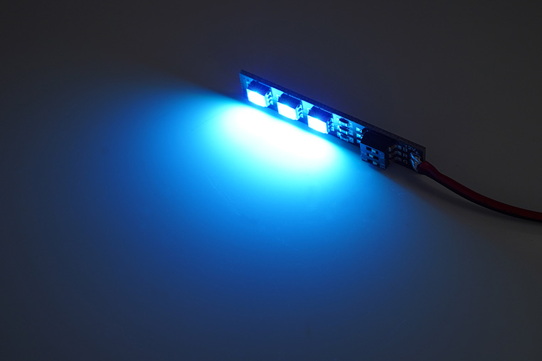 RGBコントローラー不要のRGB LED