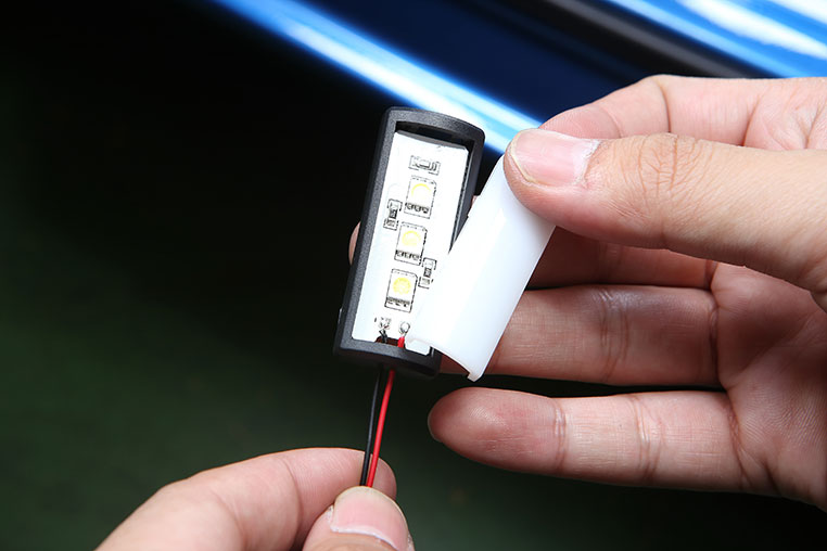 車のledフットライト取り付けに有効な知識