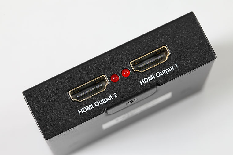 2系統のHDMI出力