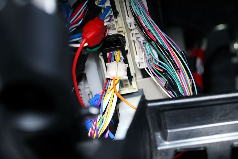 BMC(コンピューター)付近で必要な配線作業を終えたところ