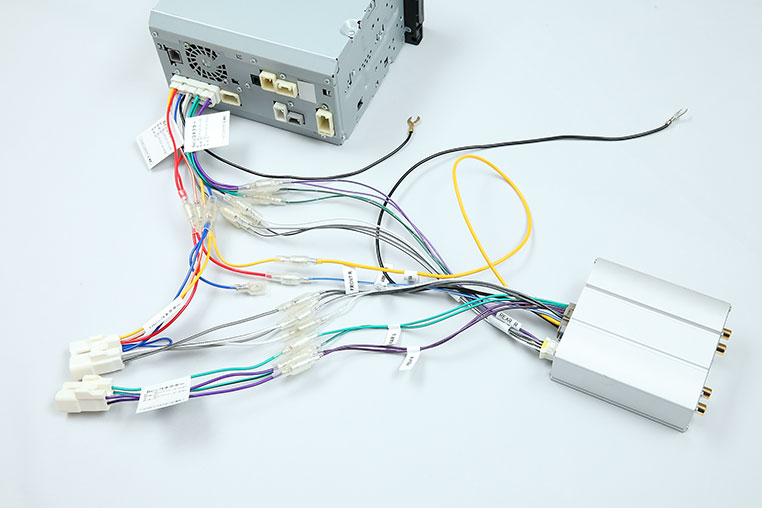 パワーアンプ取り付け時の、配線接続